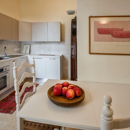 La Residenza In Piazza Grande Apartment Foligno Exterior photo