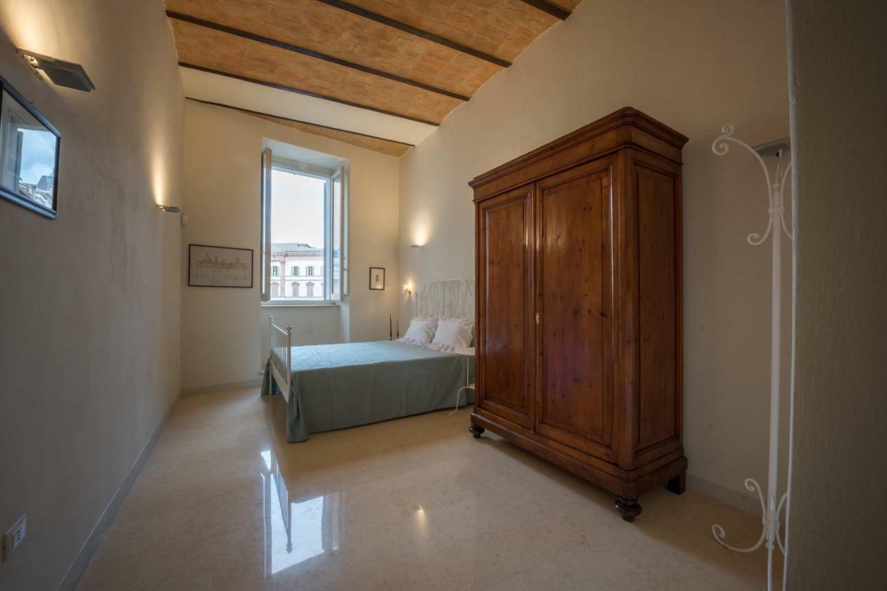 La Residenza In Piazza Grande Apartment Foligno Exterior photo